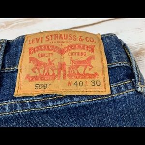 Levi’s 559 40x30 relaxed fit straight leg jeans nicely worn 5904